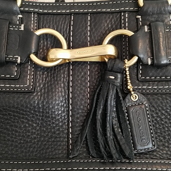 Authentic Coach Pebble Leather Hampton purse - Picture 3 of 10